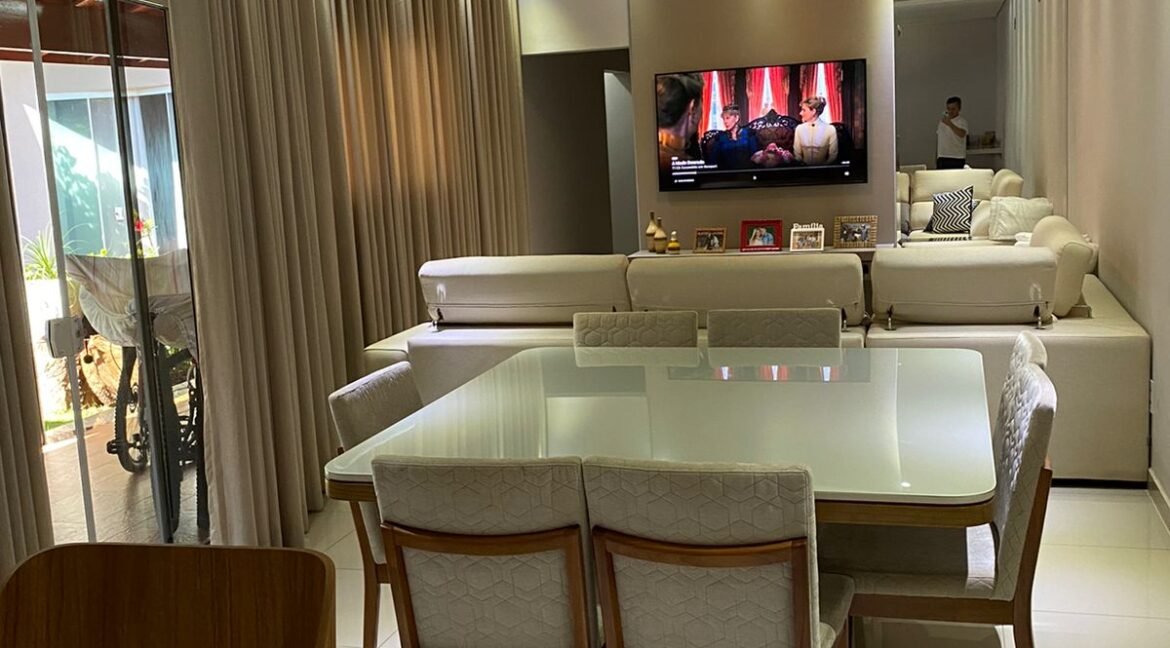 03a97002-39c4-4239-80a8-df66f29cf7b8