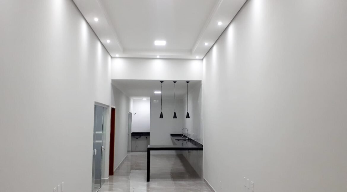 1ee906fb-4ef0-4068-b4e0-04e4b81ef0c3 (1)