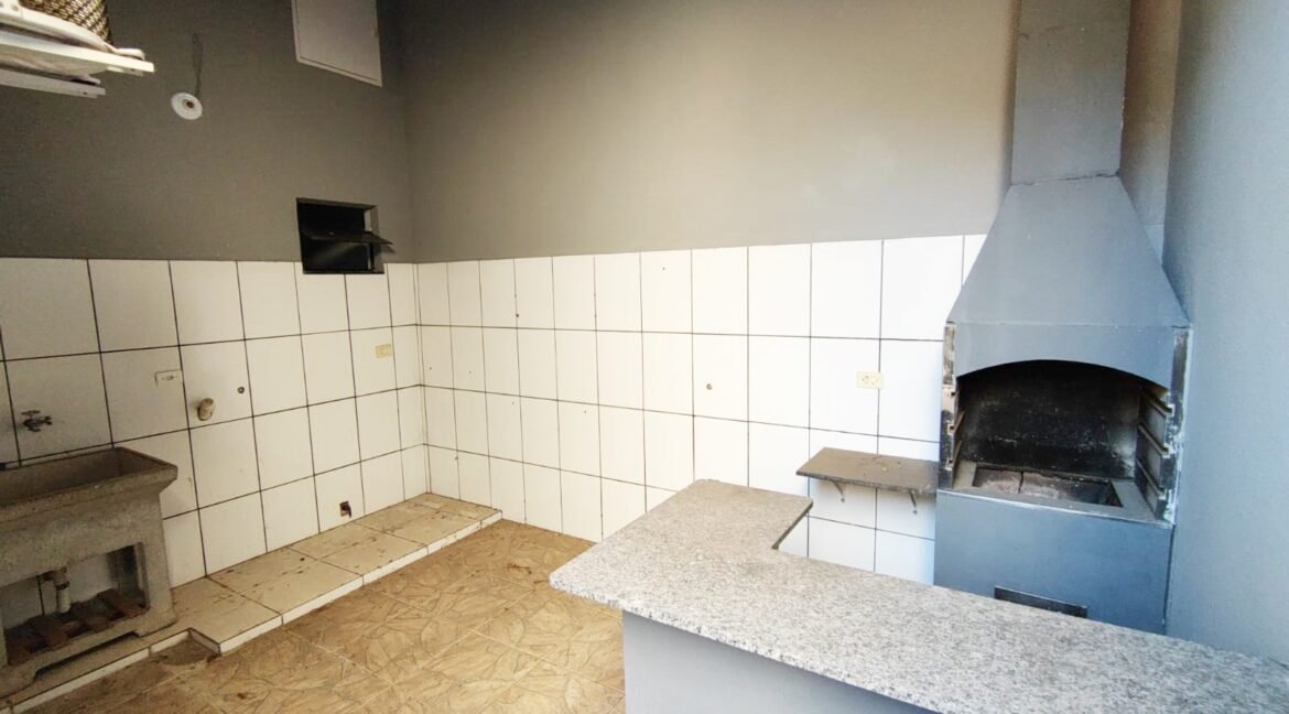 827b0219-b686-4c4a-becc-3cdee52aee33