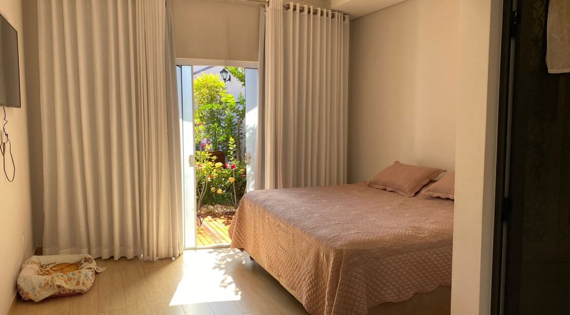 a2f9bce9-2bf6-4975-a803-09a7d4fc1c0b