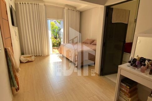 aa727a89-2349-4a7f-8854-036cd839ca48