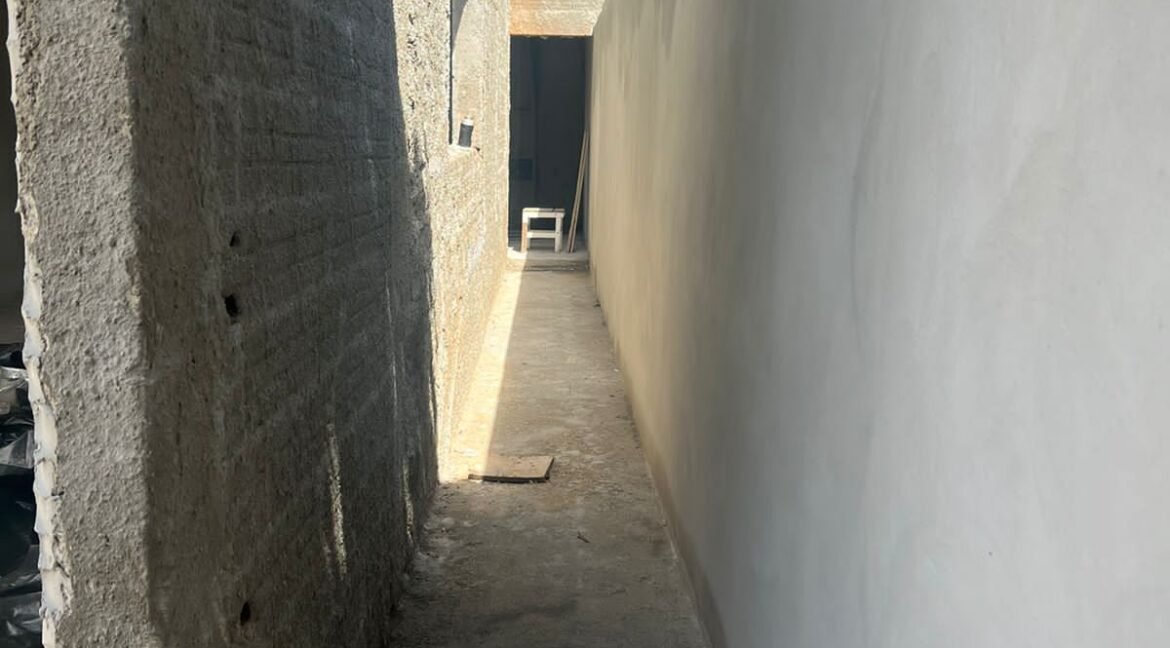 f28e60ef-a1da-4562-830d-873c2f02b8ec