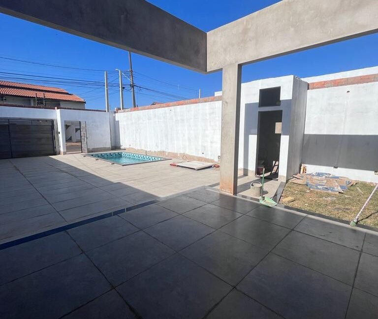 21112412-1850-4eb9-8086-e5a78e48a785