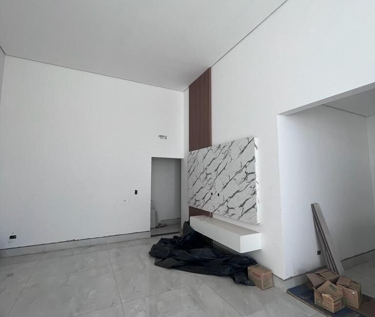 349c1e5b-81e3-4fa6-8e85-5d3e5a0625f1