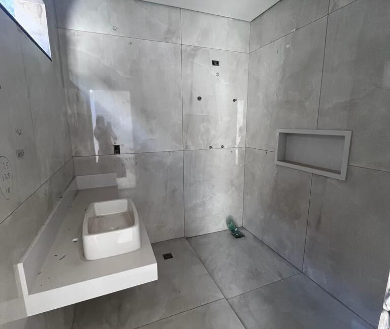 b15ca28d-cf43-4006-83b2-f93309638e81