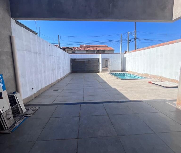 fb740757-b6c7-4256-8b6f-24821c09bc2f (1)