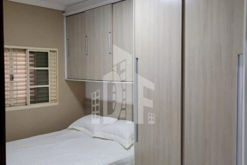 8b2e24bb-37a3-4c5c-abb7-74d2450aabc1