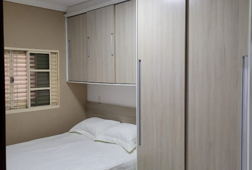 8b2e24bb-37a3-4c5c-abb7-74d2450aabc1