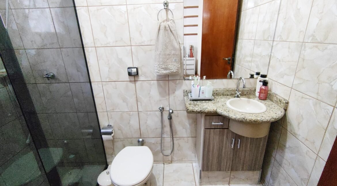 f8669b3a-0a21-438f-9d8f-d8d31f4ac060