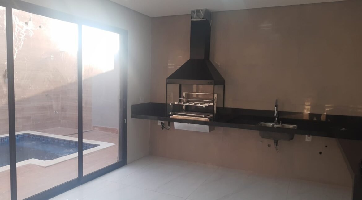 94db2535-e319-4fce-8a7c-84c231158d8b