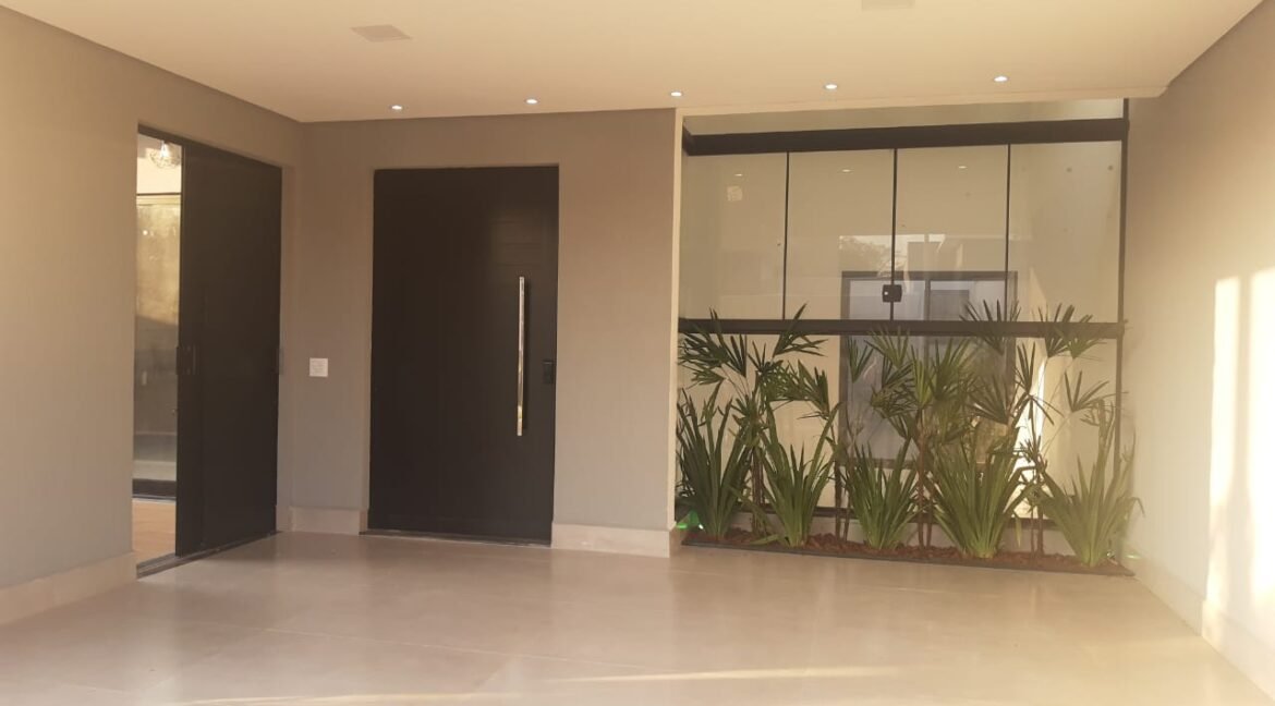 d93658f6-c080-4ef2-a585-ac5d04c06c3a