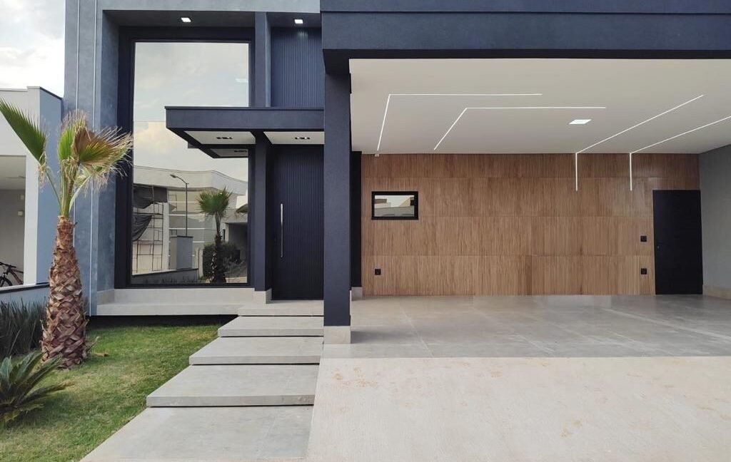 e9a050f5-b711-4048-b3dc-aa632fc13d11