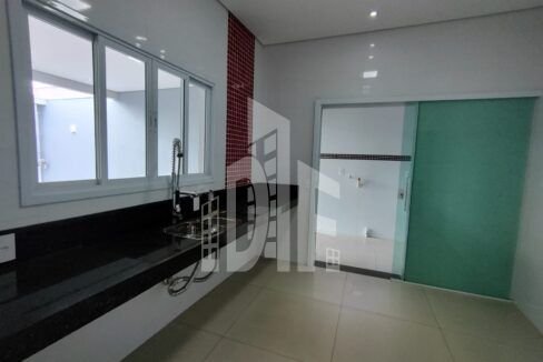 0c310006-395f-456b-bc41-fd8b866684b1