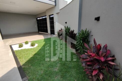 0c5e9c1b-3825-4362-95e9-955cc4821375