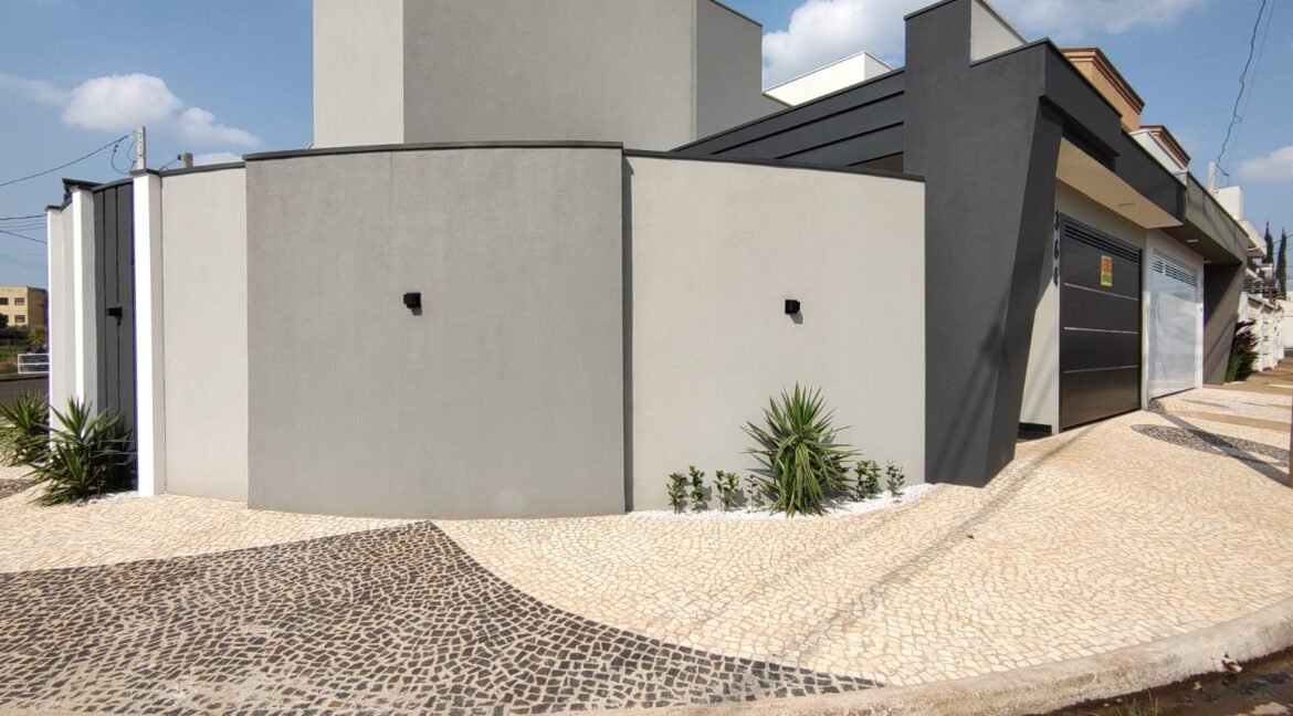 5c7a1757-3b3f-4584-92e3-69196ddd698c