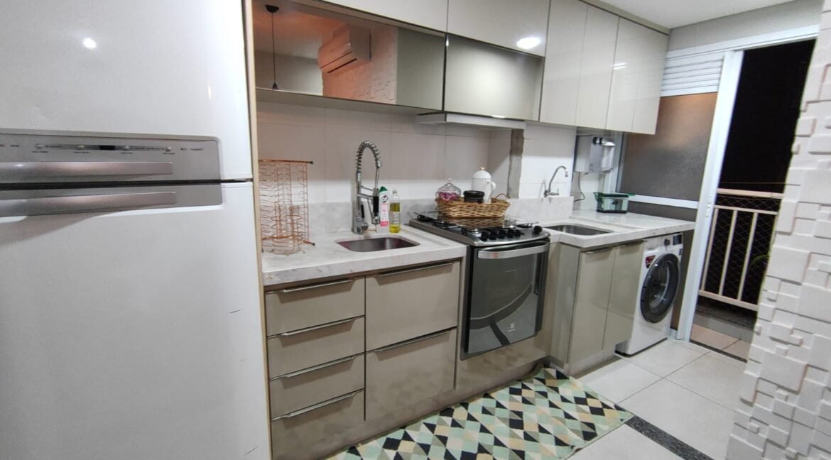 af8756bb-6b5b-44df-b385-4366320e7c0c