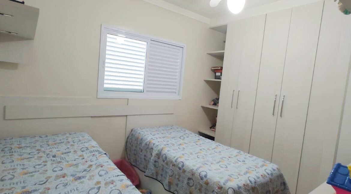 d1865563-a83d-472b-aa1f-c5ecd782c6af