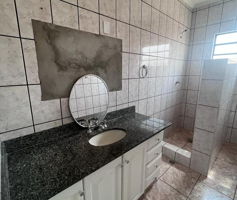 WhatsApp Image 2023-11-09 at 10.31.02 (24)