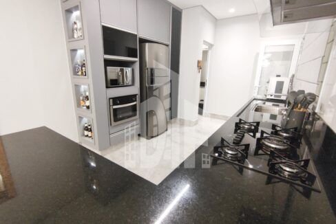 baff9a1b-76b8-47d2-96c2-6b5df9fd5da3