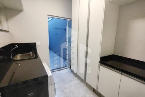 dd529e09-f33c-46af-a91b-3cff1a779870