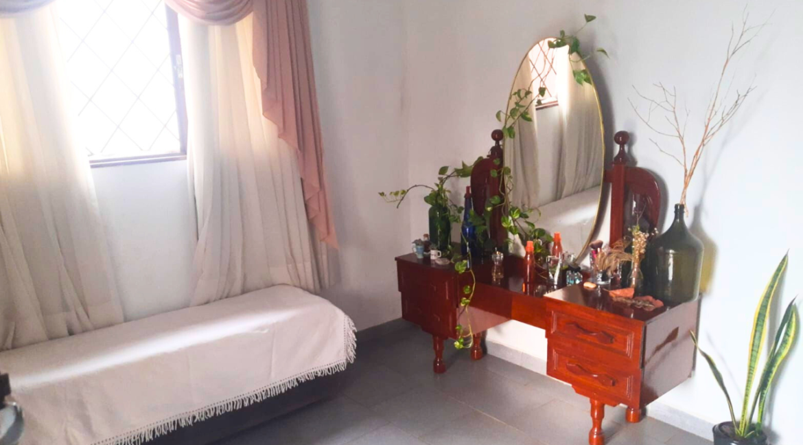 Capa youtube thumbnail tons de preto e amarelo (42)