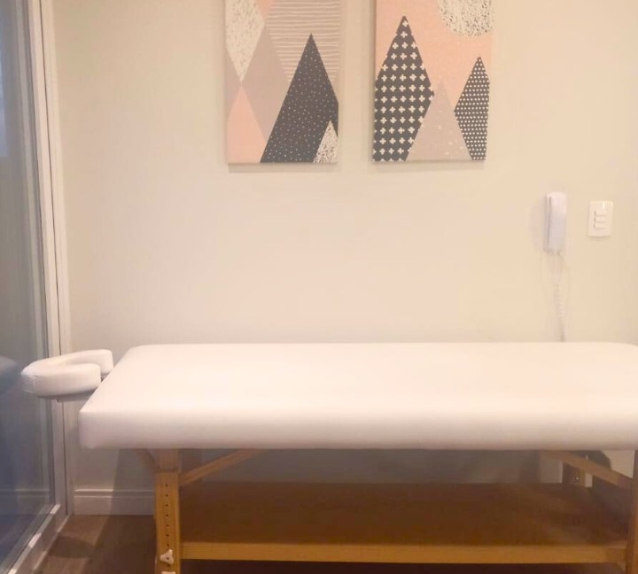 Capa youtube thumbnail tons de preto e amarelo (49)