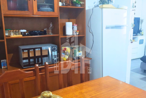 Capa youtube thumbnail tons de preto e amarelo (51)