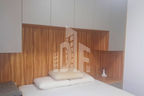 Capa youtube thumbnail tons de preto e amarelo (55)