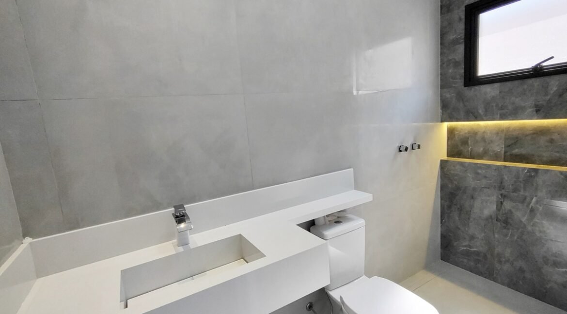 2f2e82d0-865e-43e9-a2ab-77b10951d198