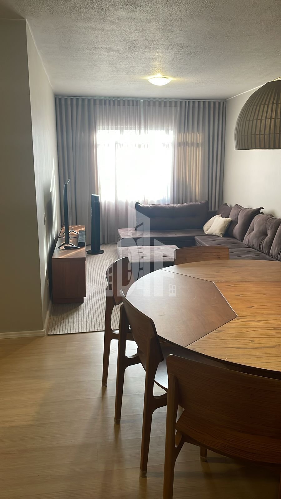 (PORTEIRA FECHADA) – APARTAMENTO NO EDIFÍCIO ACAPULCO – AMERICANA