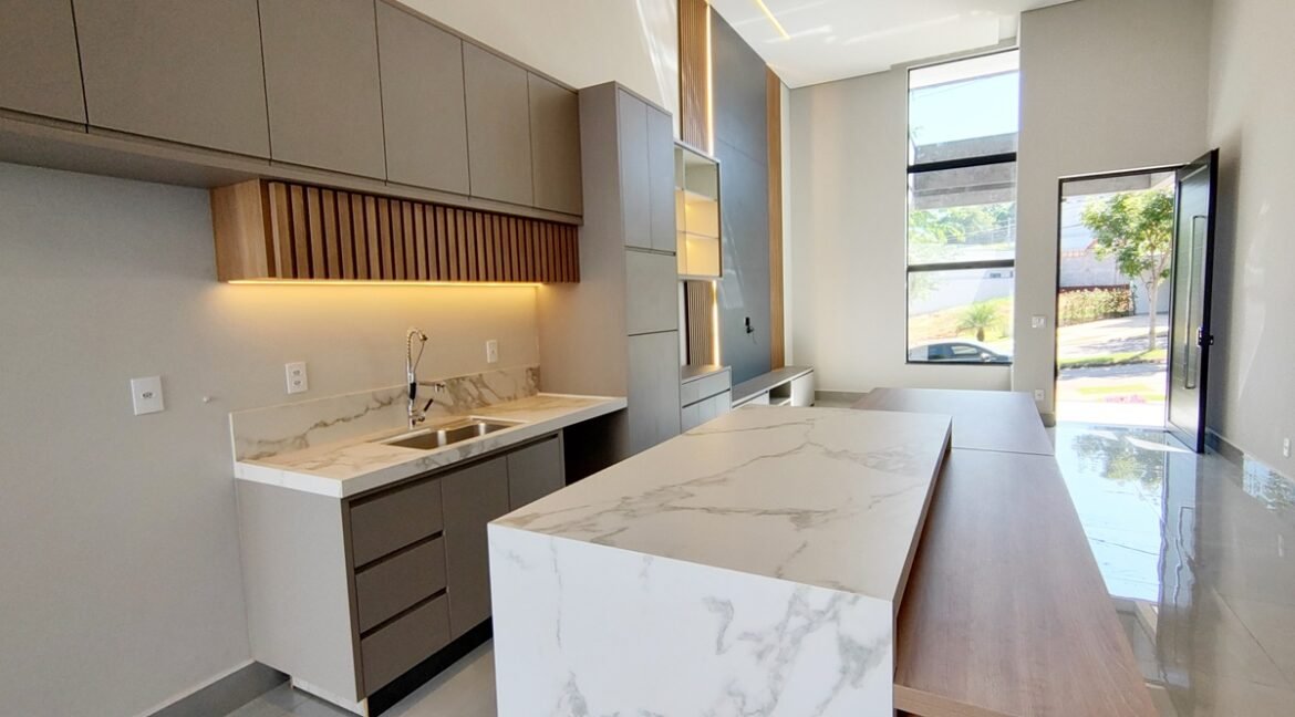 c4e9a342-9afa-4831-b6ec-ab855e5c12b7