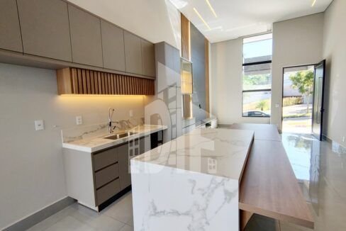 c4e9a342-9afa-4831-b6ec-ab855e5c12b7