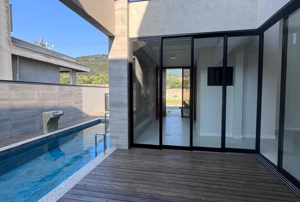 42df7090-c007-4298-8178-df435236d8c8