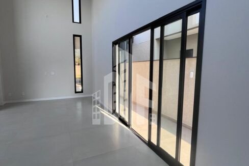 99a82d41-5c7f-440d-beb3-2d9341bd5781