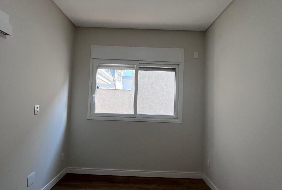 d7345071-81a7-4b7d-bd3b-741eb50accfb