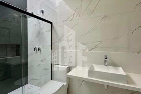 18908994-062c-4870-a1bd-dfa071d3ca0a