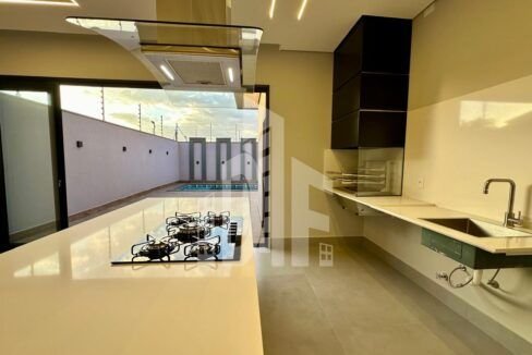 ceefaa4a-440c-43e1-8cd8-32ea4c73f3f9