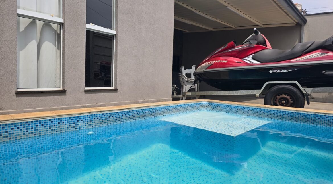 WhatsApp Image 2024-11-11 at 11.00.20 (1)