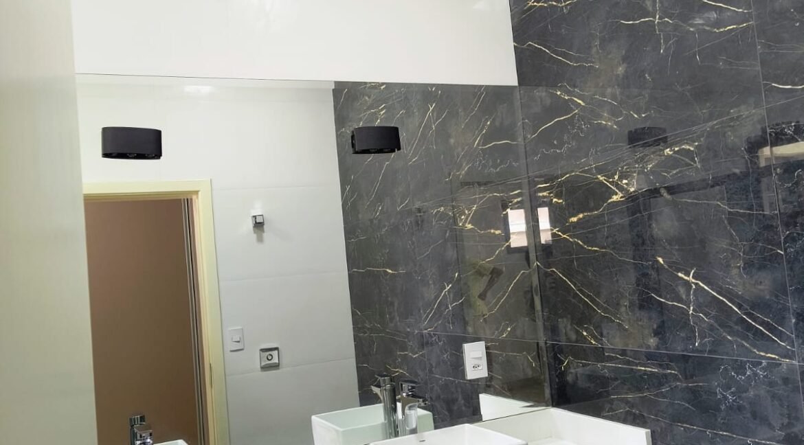 WhatsApp Image 2024-11-11 at 11.01.34 (2)