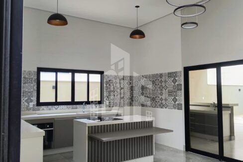 WhatsApp Image 2024-11-11 at 11.01.39 (2)